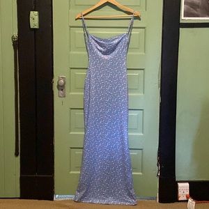 Blue floral print backless bodycon dress